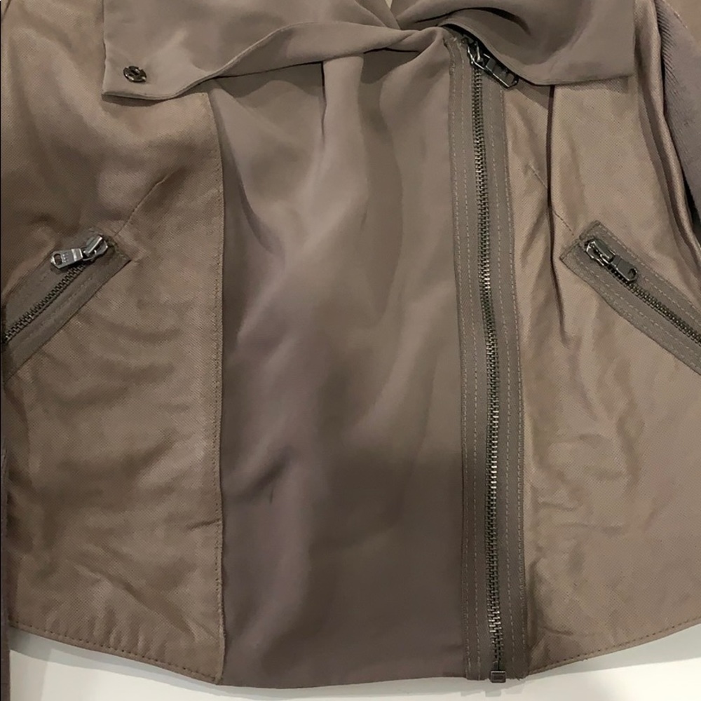 Motor jacket - Picture 2 of 11